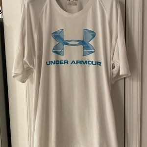Men’s Under Armor XL shirt